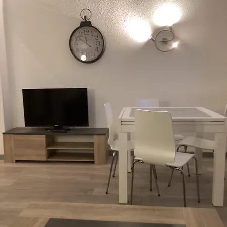 Apartamento Donna Furnished Flat *